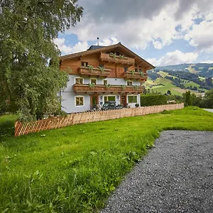 Pensionat Sportpension Enzian, Saalbach-Hinterglemm