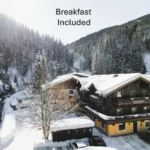 Nocleg ze śniadaniem Ledererguetl - Jokercard & Parkplatz Inkl, Saalbach-Hinterglemm