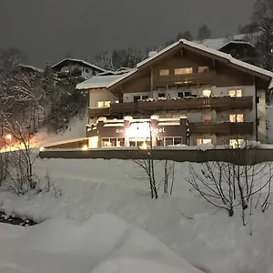 Aparthotel Am Zwölferkogel, Saalbach