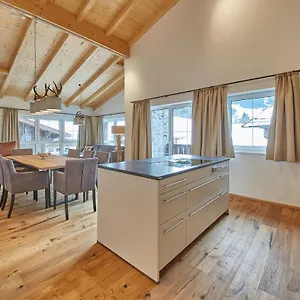 Apartment Residenz Der Wieshofer By Holidayflats24, Saalbach